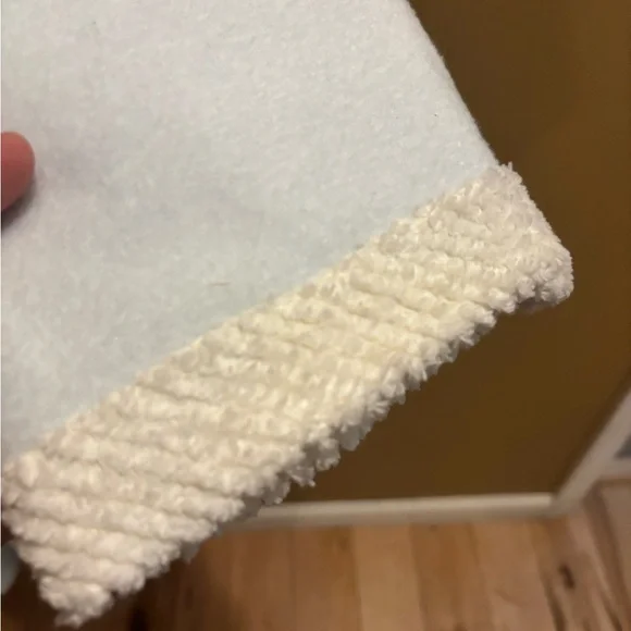 😍Talbots Intimates Soft Blue Robe - Picture 2 of 5